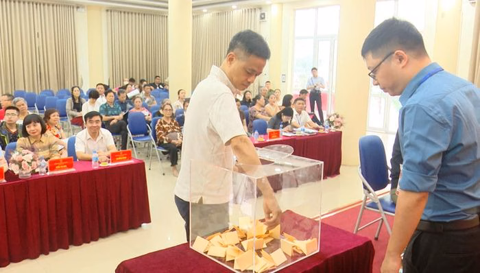 Sự đồng thuận của người dân là yếu tố then chốt để đẩy nhanh tiến độ giải phóng mặt bằng.